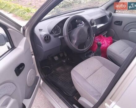 Дачия Логан 2005 в Бродах на Automoto.ua Серый Дачия Логан, объемом двигателя 0 л и пробегом 300 тыс. км за 1650 $, фото 15 на Automoto.ua