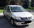 Серый Дачия Логан, объемом двигателя 1.6 л и пробегом 235 тыс. км за 5000 $, фото 1 на Automoto.ua