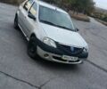 Серый Дачия Логан, объемом двигателя 1.6 л и пробегом 172 тыс. км за 2200 $, фото 1 на Automoto.ua
