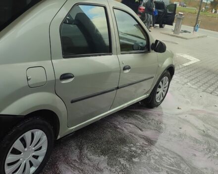 Сірий Дачія Logan, об'ємом двигуна 1.4 л та пробігом 320 тис. км за 3400 $, фото 3 на Automoto.ua