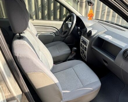 Серый Дачия Логан, объемом двигателя 1.6 л и пробегом 220 тыс. км за 3000 $, фото 7 на Automoto.ua