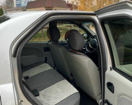 Серый Дачия Логан, объемом двигателя 1.4 л и пробегом 2 тыс. км за 4200 $, фото 17 на Automoto.ua