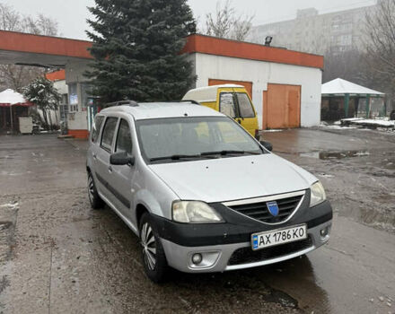 Серый Дачия Логан, объемом двигателя 1.6 л и пробегом 262 тыс. км за 4800 $, фото 1 на Automoto.ua