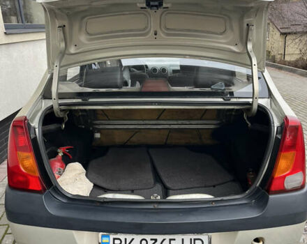 Серый Дачия Логан, объемом двигателя 1.4 л и пробегом 336 тыс. км за 2600 $, фото 14 на Automoto.ua