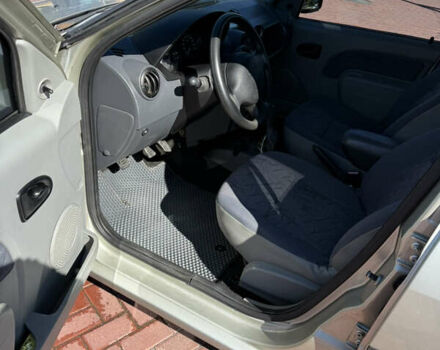 Серый Дачия Логан, объемом двигателя 1.39 л и пробегом 131 тыс. км за 3990 $, фото 12 на Automoto.ua