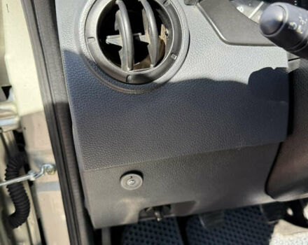 Серый Дачия Логан, объемом двигателя 1.39 л и пробегом 131 тыс. км за 3990 $, фото 16 на Automoto.ua