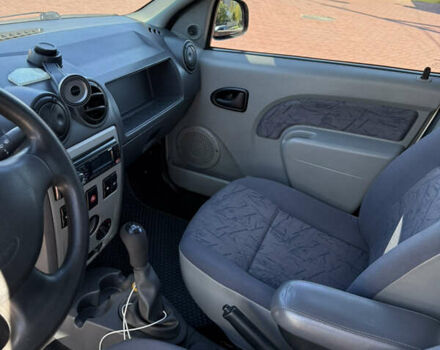 Серый Дачия Логан, объемом двигателя 1.39 л и пробегом 131 тыс. км за 3990 $, фото 13 на Automoto.ua