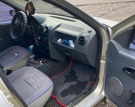 Серый Дачия Логан, объемом двигателя 1.6 л и пробегом 342 тыс. км за 1650 $, фото 2 на Automoto.ua