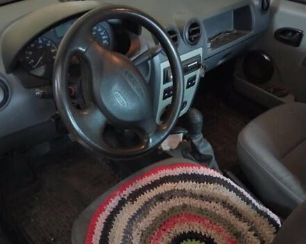 Серый Дачия Логан, объемом двигателя 1.39 л и пробегом 150 тыс. км за 3900 $, фото 4 на Automoto.ua