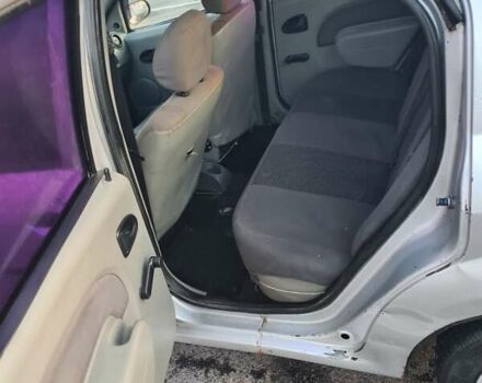 Серый Дачия Логан, объемом двигателя 1.39 л и пробегом 300 тыс. км за 1500 $, фото 10 на Automoto.ua