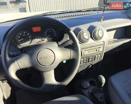 Дачія Logan 2006 у Києві на Automoto.ua Сірий Дачія Logan, об'ємом двигуна 1.4 л та пробігом 27 тис. км за 3999 $, фото 13 на Automoto.ua
