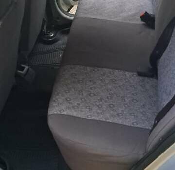 Серый Дачия Логан, объемом двигателя 1.4 л и пробегом 78 тыс. км за 4200 $, фото 17 на Automoto.ua