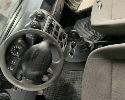 Серый Дачия Логан, объемом двигателя 1.6 л и пробегом 400 тыс. км за 2000 $, фото 5 на Automoto.ua