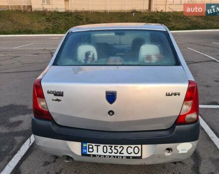 Серый Дачия Логан, объемом двигателя 1.39 л и пробегом 300 тыс. км за 1500 $, фото 4 на Automoto.ua