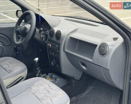 Серый Дачия Логан, объемом двигателя 1.4 л и пробегом 213 тыс. км за 3600 $, фото 20 на Automoto.ua