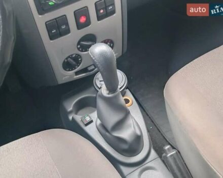 Серый Дачия Логан, объемом двигателя 1.6 л и пробегом 360 тыс. км за 3190 $, фото 16 на Automoto.ua