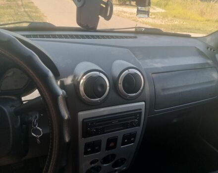 Сірий Дачія Logan, об'ємом двигуна 1.6 л та пробігом 185 тис. км за 5000 $, фото 6 на Automoto.ua