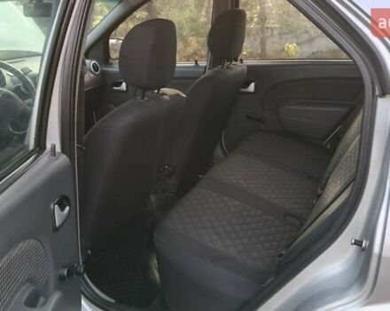 Сірий Дачія Logan, об'ємом двигуна 1.6 л та пробігом 300 тис. км за 2700 $, фото 16 на Automoto.ua