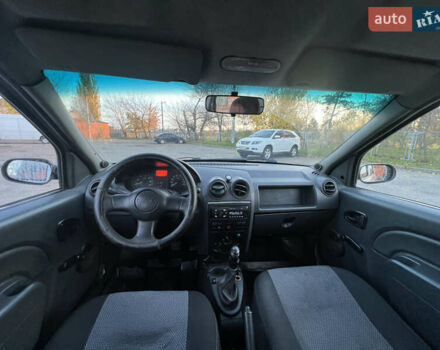 Серый Дачия Логан, объемом двигателя 1.4 л и пробегом 511 тыс. км за 1700 $, фото 9 на Automoto.ua