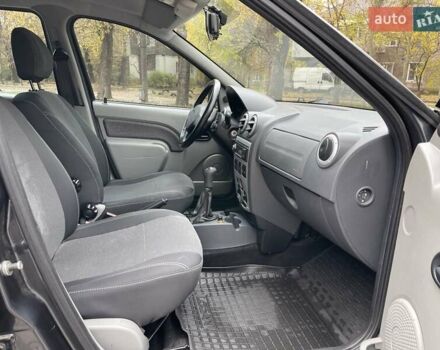 Серый Дачия Логан, объемом двигателя 1.6 л и пробегом 186 тыс. км за 3950 $, фото 18 на Automoto.ua