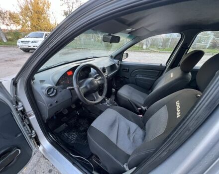 Серый Дачия Логан, объемом двигателя 1.4 л и пробегом 333 тыс. км за 1700 $, фото 6 на Automoto.ua