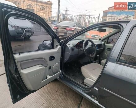 Серый Дачия Логан, объемом двигателя 1.6 л и пробегом 360 тыс. км за 3190 $, фото 17 на Automoto.ua