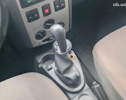 Серый Дачия Логан, объемом двигателя 1.6 л и пробегом 360 тыс. км за 3190 $, фото 16 на Automoto.ua