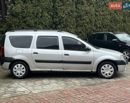 Серый Дачия Логан, объемом двигателя 1.6 л и пробегом 240 тыс. км за 3500 $, фото 1 на Automoto.ua