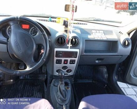Серый Дачия Логан, объемом двигателя 1.39 л и пробегом 170 тыс. км за 3900 $, фото 12 на Automoto.ua