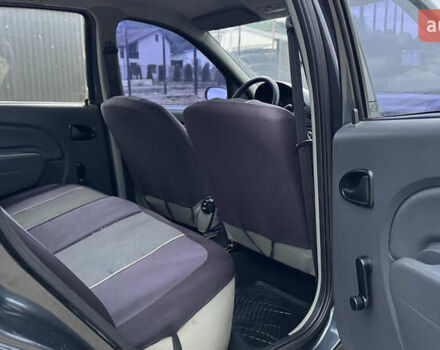 Сірий Дачія Logan, об'ємом двигуна 1.39 л та пробігом 213 тис. км за 2700 $, фото 7 на Automoto.ua