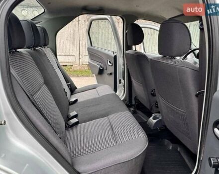 Сірий Дачія Logan, об'ємом двигуна 1.6 л та пробігом 176 тис. км за 4700 $, фото 26 на Automoto.ua