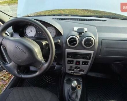Сірий Дачія Logan, об'ємом двигуна 1.6 л та пробігом 300 тис. км за 2700 $, фото 14 на Automoto.ua