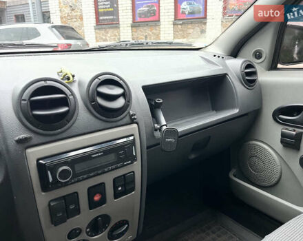 Серый Дачия Логан, объемом двигателя 1.6 л и пробегом 240 тыс. км за 3500 $, фото 11 на Automoto.ua