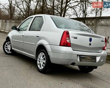 Сірий Дачія Logan, об'ємом двигуна 1.6 л та пробігом 176 тис. км за 4700 $, фото 9 на Automoto.ua