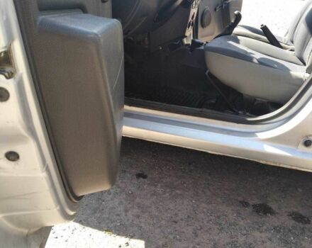 Серый Дачия Логан, объемом двигателя 1.4 л и пробегом 276 тыс. км за 2850 $, фото 11 на Automoto.ua