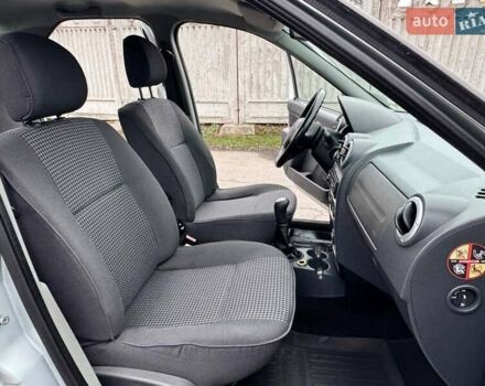 Сірий Дачія Logan, об'ємом двигуна 1.6 л та пробігом 176 тис. км за 4700 $, фото 25 на Automoto.ua