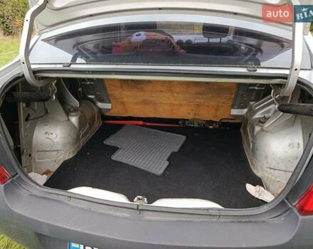 Сірий Дачія Logan, об'ємом двигуна 1.39 л та пробігом 177 тис. км за 3300 $, фото 4 на Automoto.ua