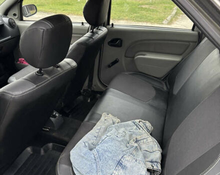 Сірий Дачія Logan, об'ємом двигуна 1.4 л та пробігом 239 тис. км за 3000 $, фото 10 на Automoto.ua