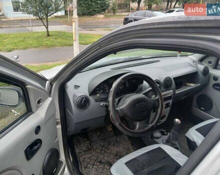 Сірий Дачія Logan, об'ємом двигуна 1.4 л та пробігом 160 тис. км за 3200 $, фото 2 на Automoto.ua