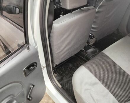 Серый Дачия Логан, объемом двигателя 1.4 л и пробегом 151 тыс. км за 4300 $, фото 14 на Automoto.ua