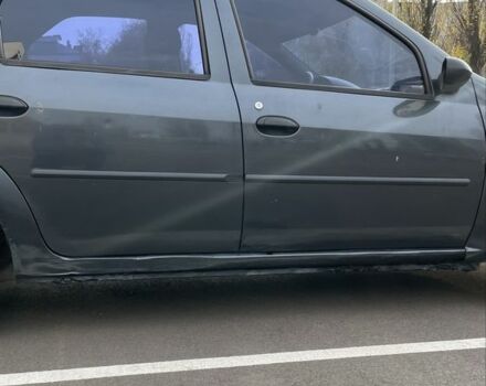 Сірий Дачія Logan, об'ємом двигуна 1.6 л та пробігом 313 тис. км за 1999 $, фото 3 на Automoto.ua