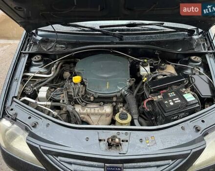 Сірий Дачія Logan, об'ємом двигуна 1.6 л та пробігом 301 тис. км за 4000 $, фото 14 на Automoto.ua