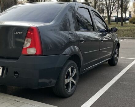 Сірий Дачія Logan, об'ємом двигуна 1.6 л та пробігом 313 тис. км за 1999 $, фото 1 на Automoto.ua