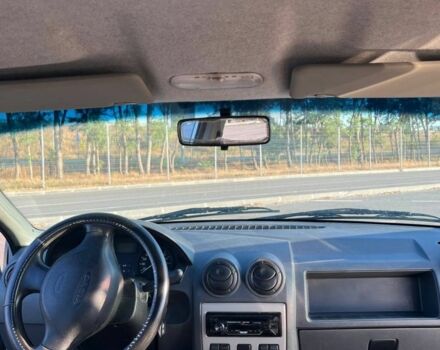 Серый Дачия Логан, объемом двигателя 1.4 л и пробегом 200 тыс. км за 3500 $, фото 7 на Automoto.ua