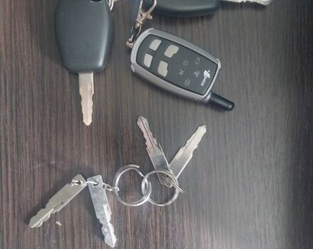 Серый Дачия Логан, объемом двигателя 1.4 л и пробегом 306 тыс. км за 2500 $, фото 6 на Automoto.ua