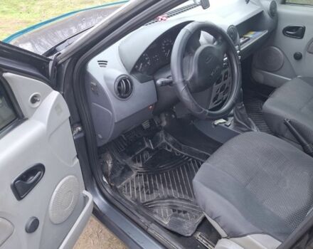 Серый Дачия Логан, объемом двигателя 1.6 л и пробегом 228 тыс. км за 4200 $, фото 4 на Automoto.ua