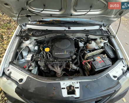 Сірий Дачія Logan, об'ємом двигуна 1.39 л та пробігом 511 тис. км за 1600 $, фото 13 на Automoto.ua