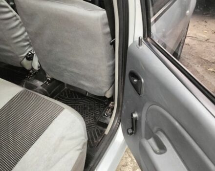 Серый Дачия Логан, объемом двигателя 1.4 л и пробегом 151 тыс. км за 4300 $, фото 13 на Automoto.ua