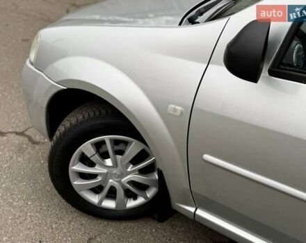 Сірий Дачія Logan, об'ємом двигуна 1.6 л та пробігом 176 тис. км за 4700 $, фото 14 на Automoto.ua