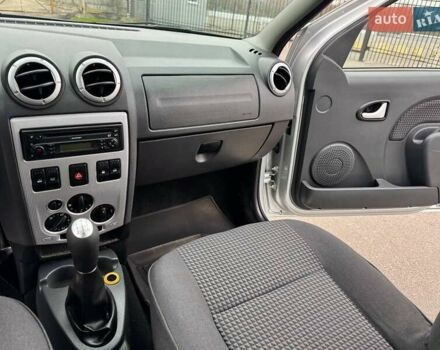 Сірий Дачія Logan, об'ємом двигуна 1.6 л та пробігом 176 тис. км за 4700 $, фото 30 на Automoto.ua